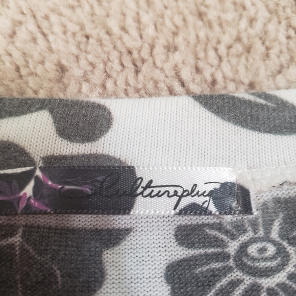 Cultureplug m abstract floral lightweight vneck sweater - Picture 8 of 8